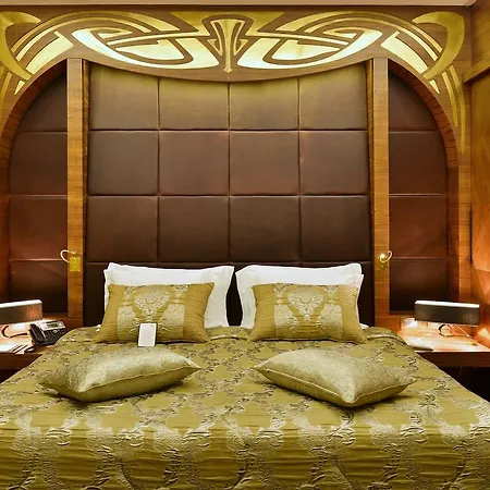 Hotell Mona - Special Class
